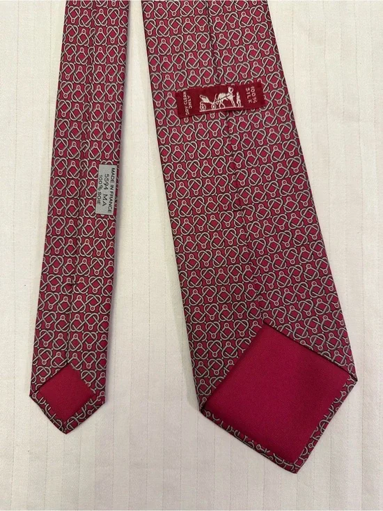 Hermès Maroon Silver Interlocking Knot Silk Tie Made in France